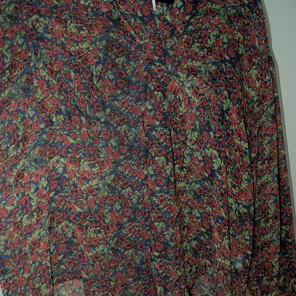 Free People Sheer Rose Floral Hi-low Button up - Picture 5 of 7